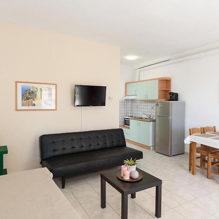 Ariana Apartments Polychrono Luaran gambar