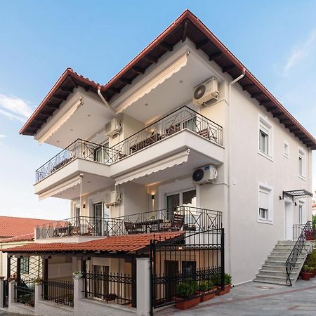 Ariana Apartments Polychrono Luaran gambar