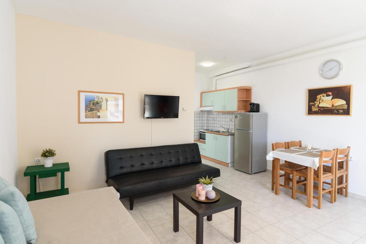 Ariana Apartments Polychrono Luaran gambar