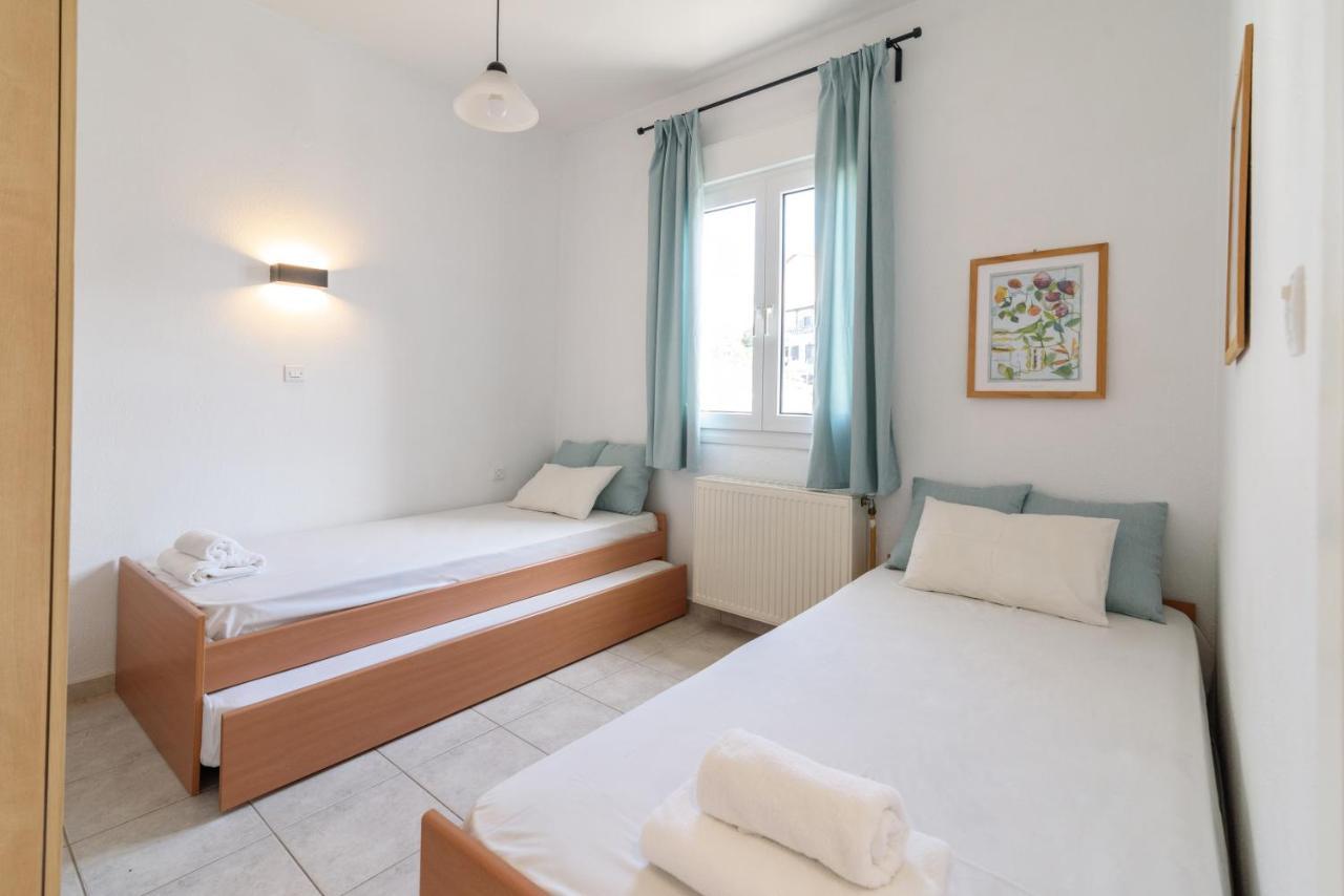 Ariana Apartments Polychrono Luaran gambar